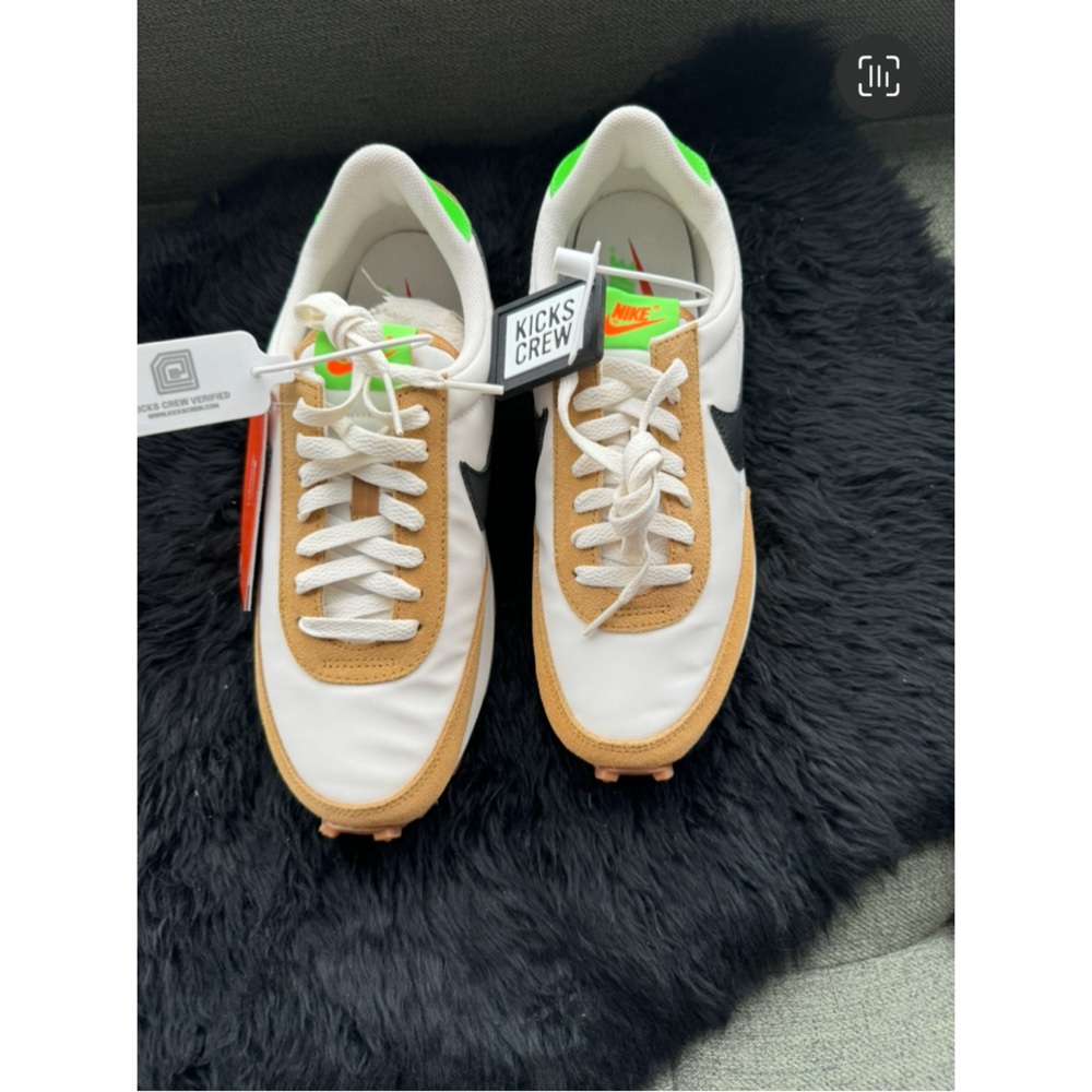Nike daybreak shoes 7.5